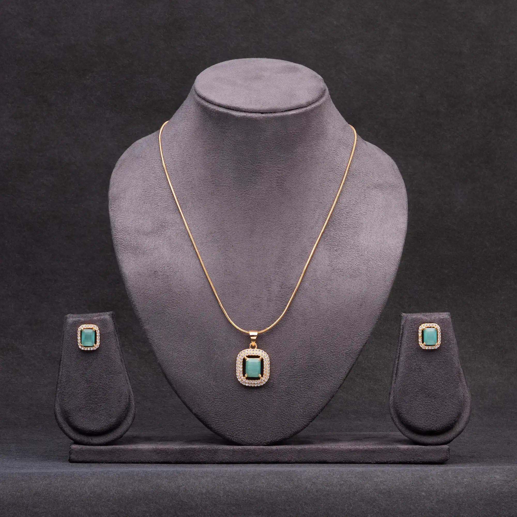 Rose Gold-Plated American Diamond and Mint Stone Pendant Set with Chain